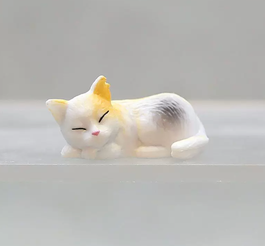 Mini Cute Cat Figure