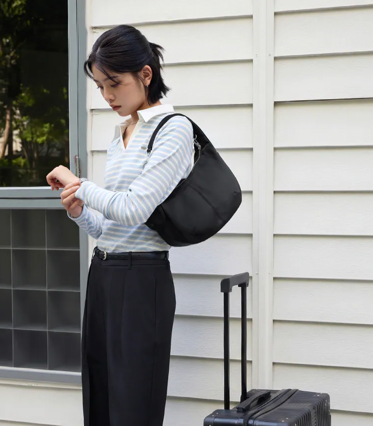 Safe Anti-Theft Days Shoulder Bag